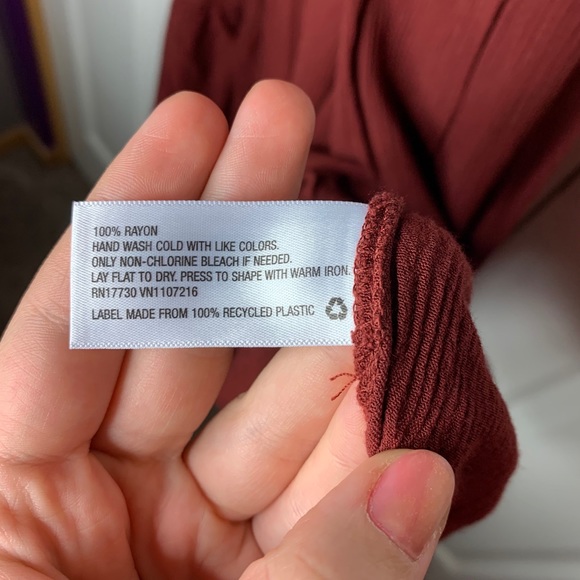 Dress - Picture 9 of 9